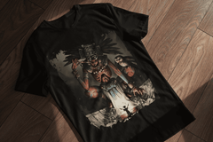 Diseño prehispánico moderno con guerrero mexica en playera urbana