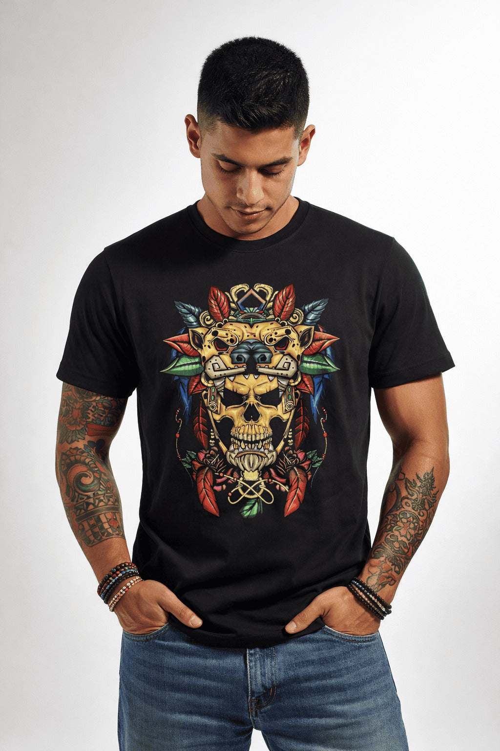 Playera Mexa negra con diseño vertical de máscara de jaguar y penacho ritual