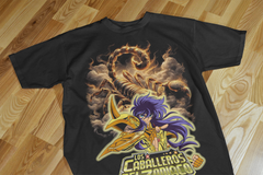 Playera Caballeros del Zodiaco: Milo de Escorpion - Caballeros Dorados