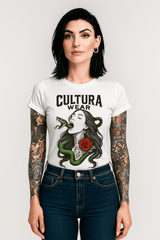 Playera Mujer Serpiente y Rosa – Estilo Tatuaje Neo Tradicional