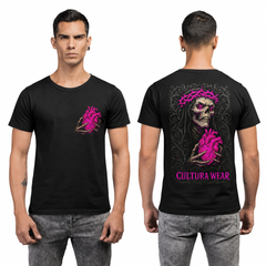 Playera Corazón Maldito – Estilo de Tatuaje Blackwork y Neotradicional