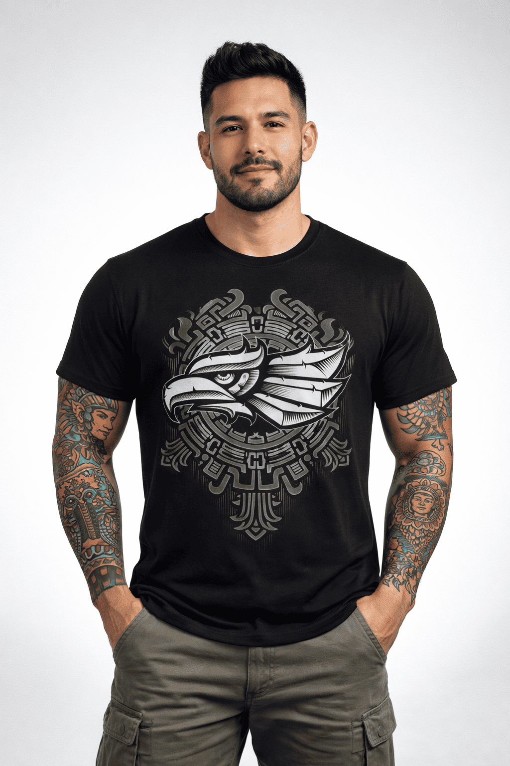 Playera negra con diseño geométrico de águila inspirado en arte prehispánico mexicano