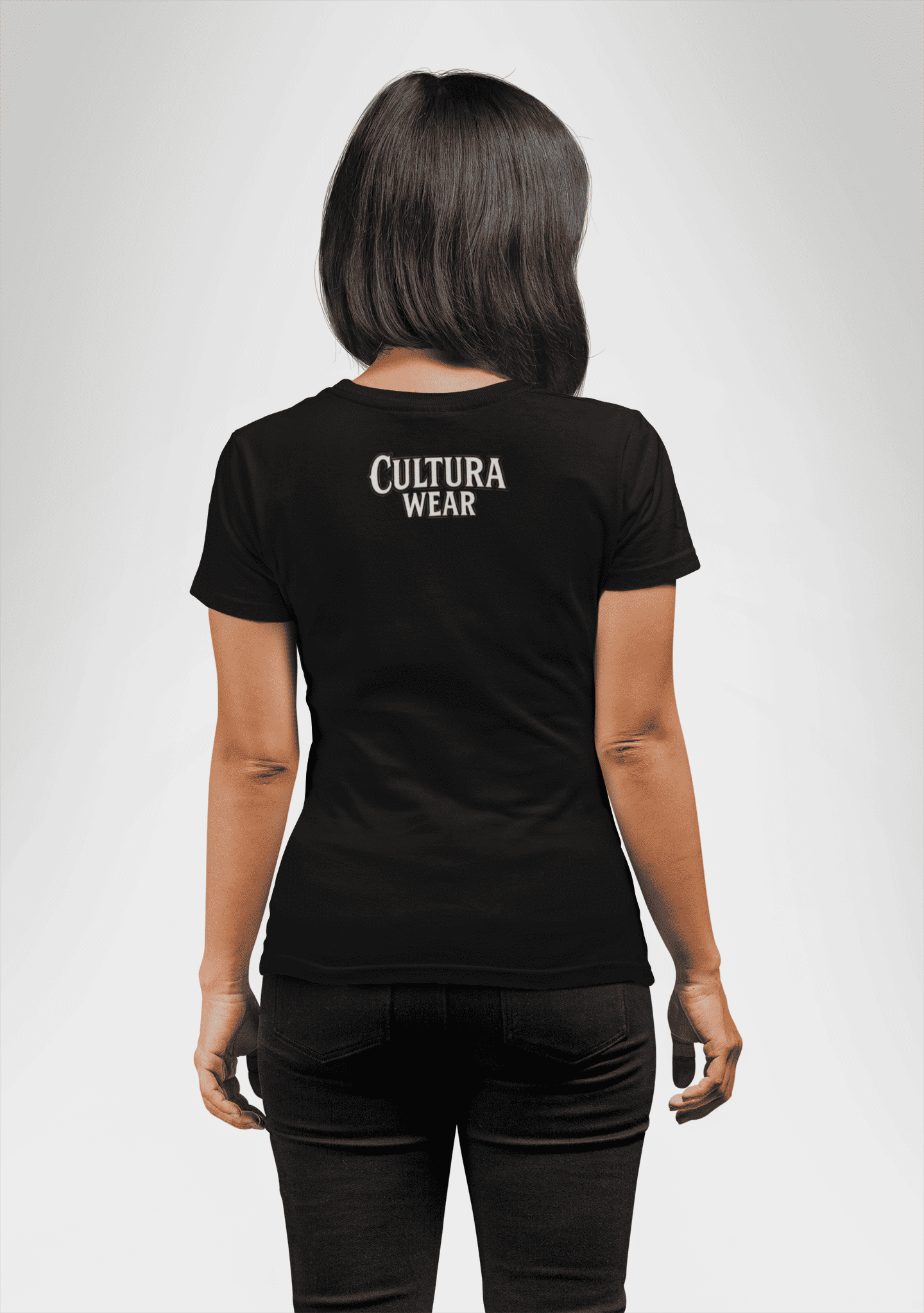 Playera Corazón de Raíces Oscuras   – Estilo de Tatuaje Neotradicional oscuro