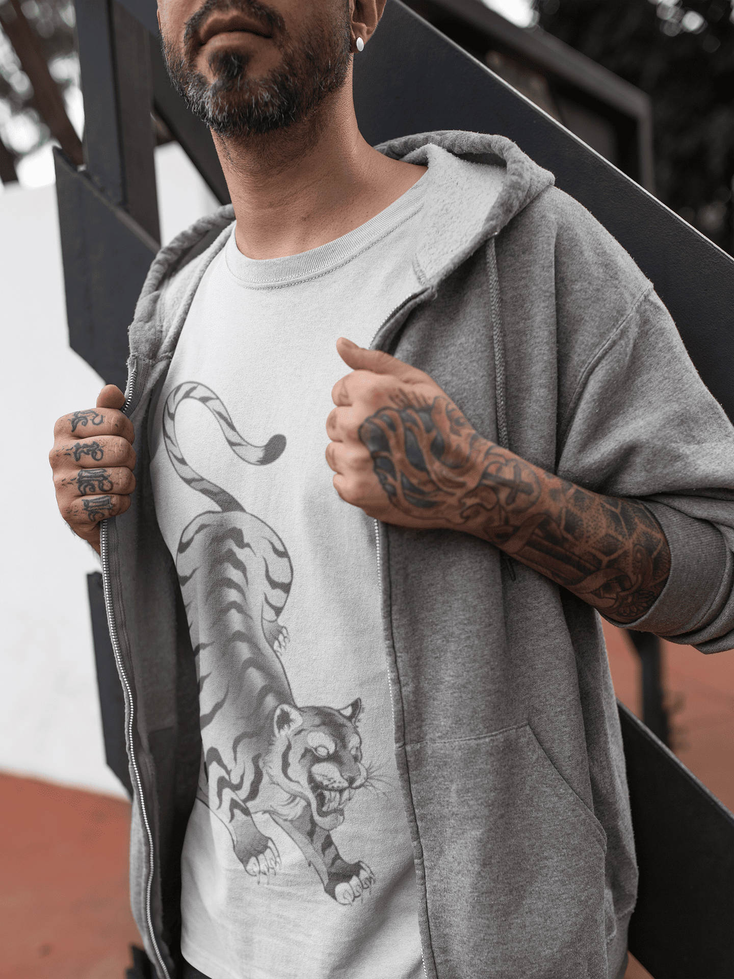 Tigre – Fuerza y Valentía en Tinta: Roger x Alur Studio