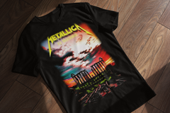 Camiseta Metallica - M72 World Tour - Cuna al atardecer  - Edición Especial