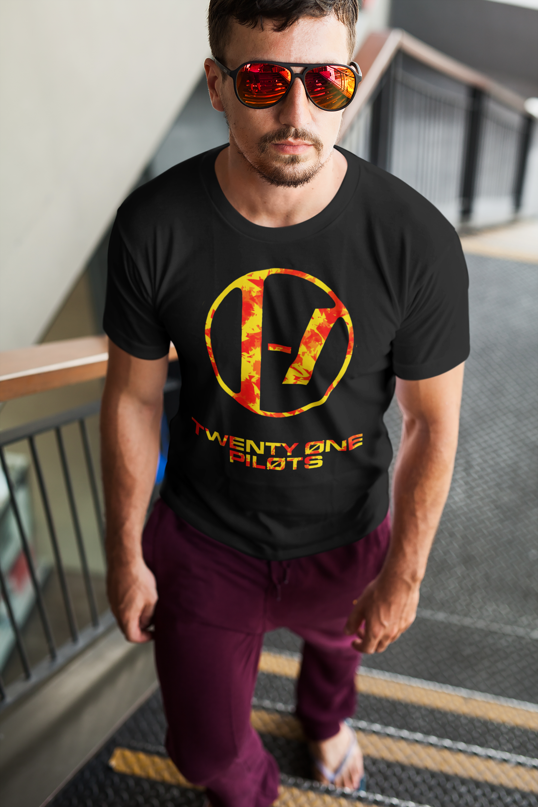 Playera Twenty One Pilots: Clancy en llamas, ¡la llama de la música!
