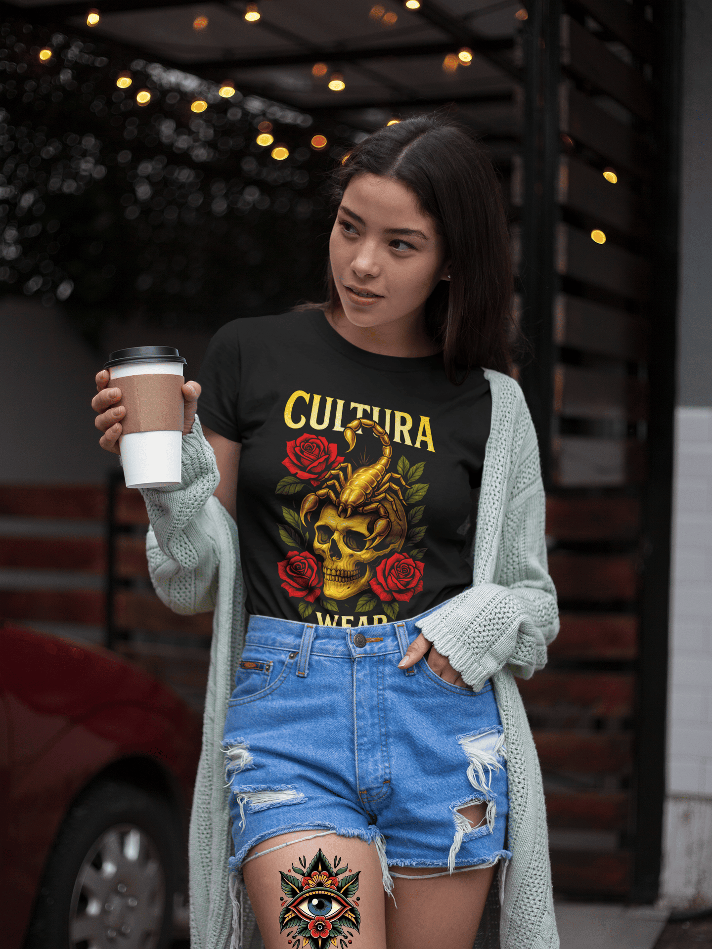Playera El Beso del Escorpión - Tinta, Muerte y Rosas - Estilo Neotradicional Oscuro