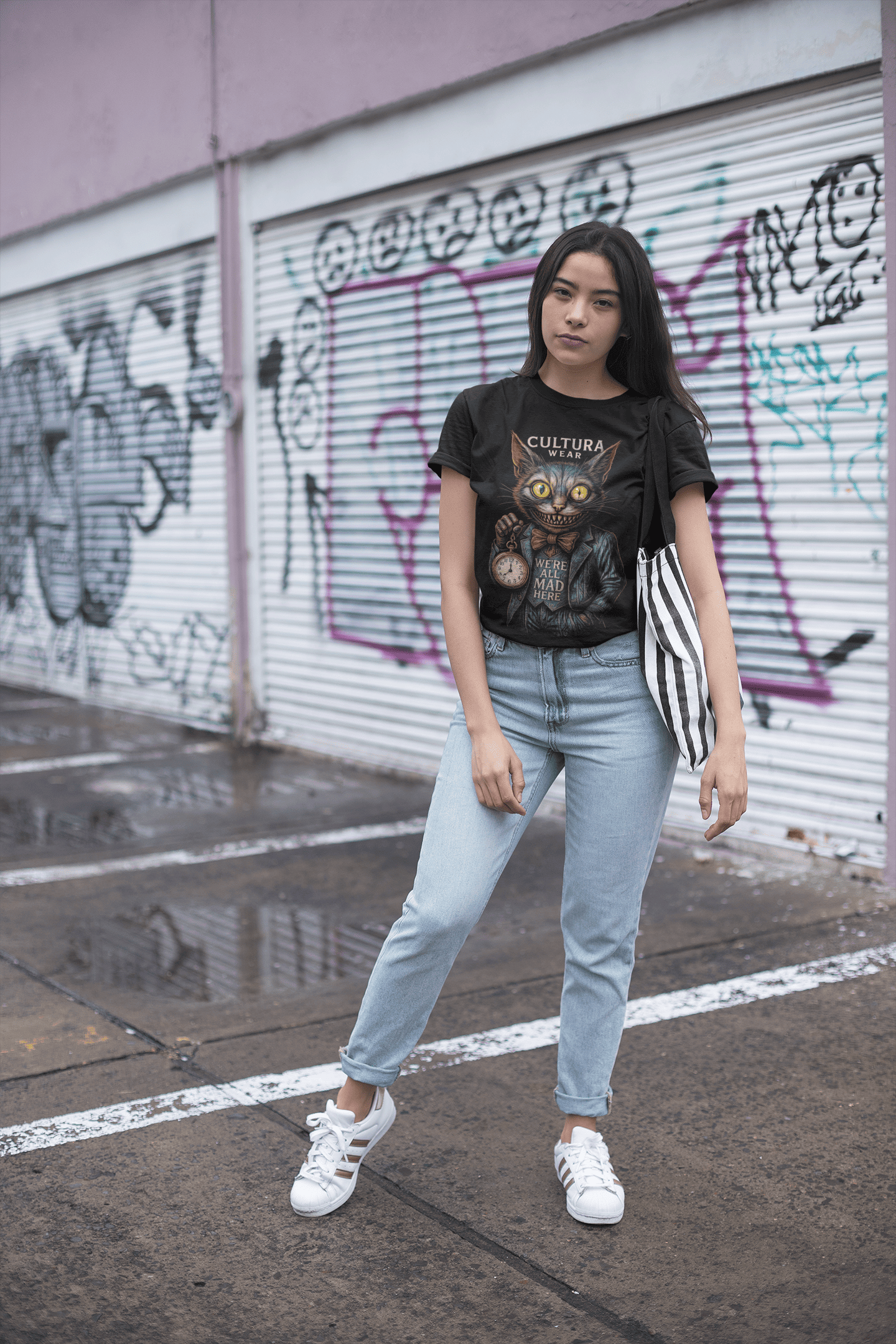 Playera We're All Mad Here - Gato estilo oscuro  -Inspirado en Alicia